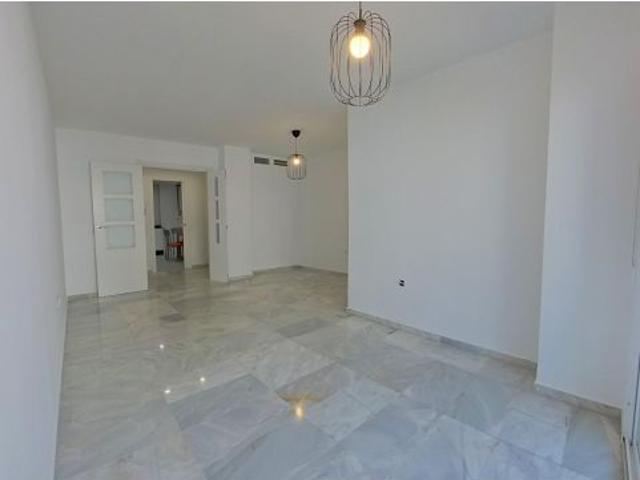 Piso de 4 habitaciones a estrenar en Málaga La Princesa Huelin