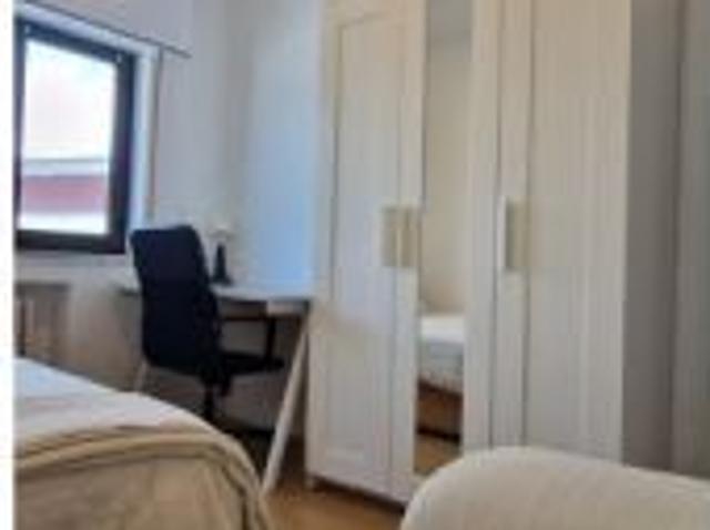 Piso de 4 habitaciones en alquiler en Oviedo, solo para estudiantes