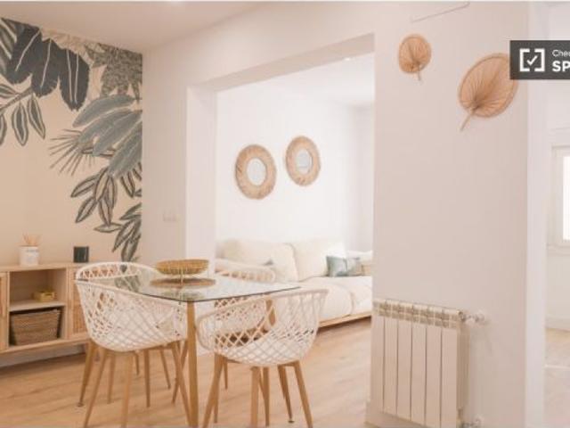 Piso de 4 habitaciones en alquiler en Castillejos