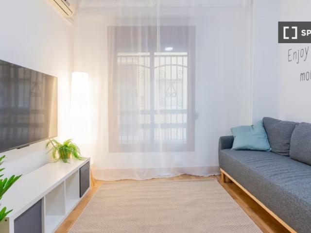 Piso de 4 habitaciones en alquiler en El Carme, Valencia