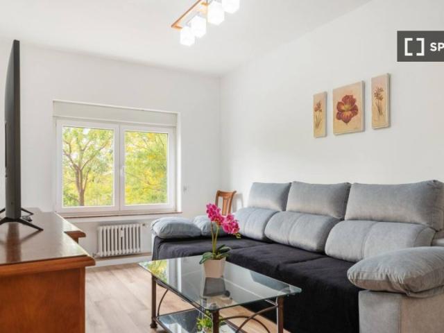 Piso de 4 habitaciones en alquiler en Imperial, Madrid