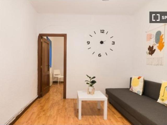 Piso de 4 habitaciones en alquiler en San Isidro, Madrid, gastos incluidos