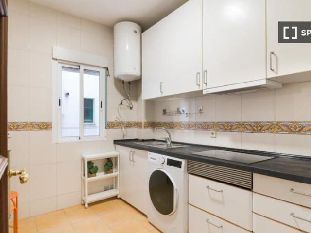 Piso de 4 habitaciones en alquiler en San Isidro, Madrid