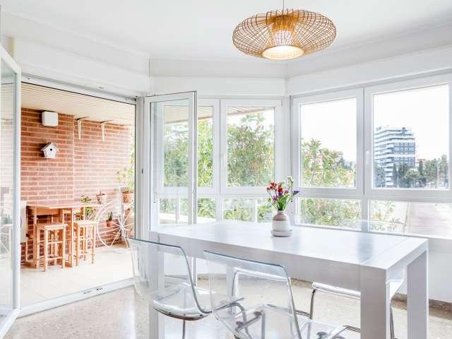 Piso de 4 habitaciones en alquiler en Sant Pau, Valencia