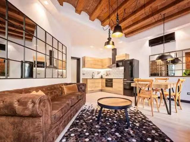 Piso de 4 habitaciones en Barcelona