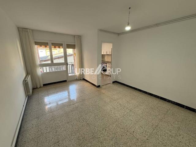 PISO DE 4 HABITACIONES EN SANT PERE