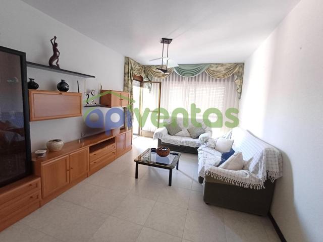 Piso de 4 habitaciones, Aguilas