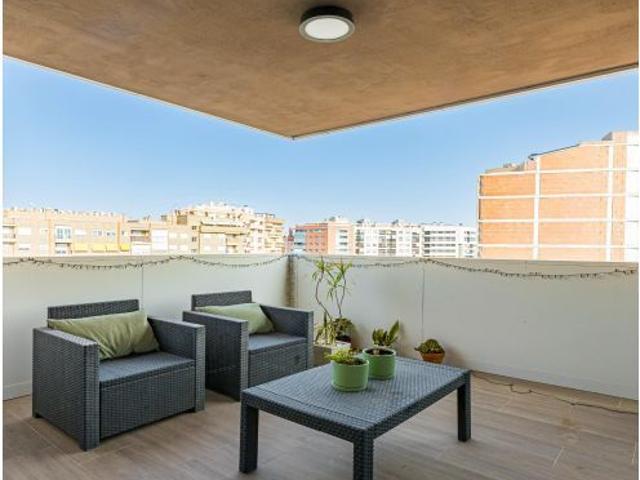 Piso de 5 dormitorios con garaje y trastero en Juan de Borbón, Murcia