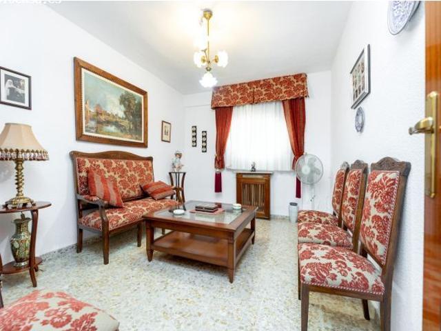 PISO DE 5 DORMITORIOS JUNTO A EMPERATRIZ EUGENIA