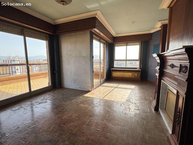 Piso de 5 habitaciones y 2 baños en Plaza Circular