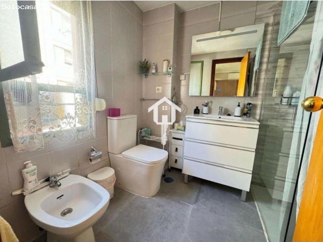 PISO DIVIDIDO EN DOS APARTAMENTOS EN RAVAL ROIG DE ALICANTE: 80M2, REFORMADO Y A UN PASO DE LA PLAYA