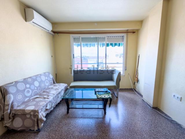Piso, Dolores