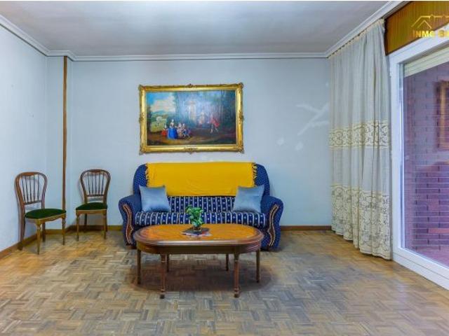 PISO EXCLUSIVO CON TERRAZA EN CALLE AMPARO