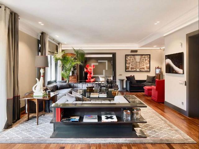 Piso exclusivo de 563 m2 en venta en Barcelona, Cataluña