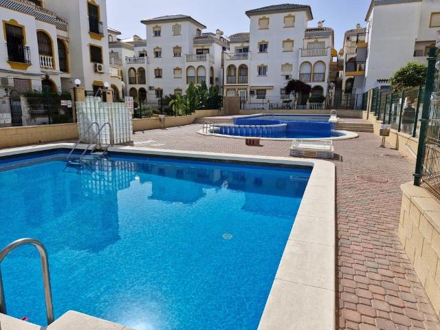 Piso exclusivo de 60 m2 en alquiler en Torrevieja, España