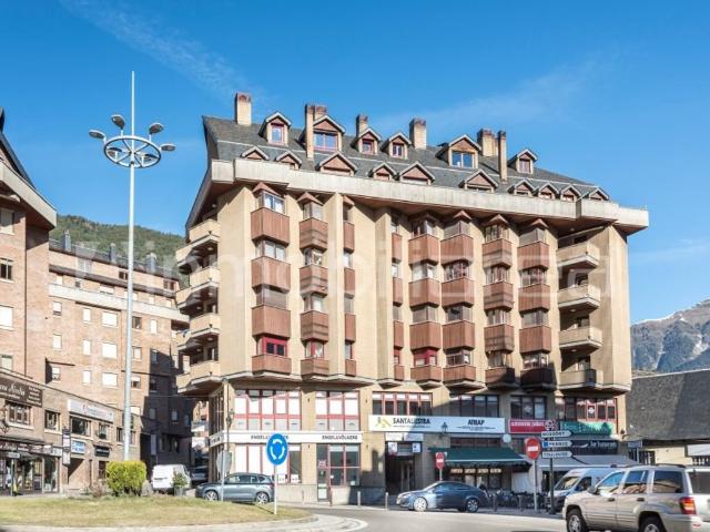 Piso exclusivo de 103 m2 en venta en Viella Mitg Arán, España