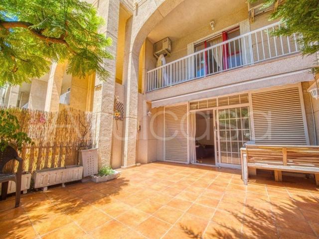 Piso exclusivo de 106 m2 en venta en Campello, España