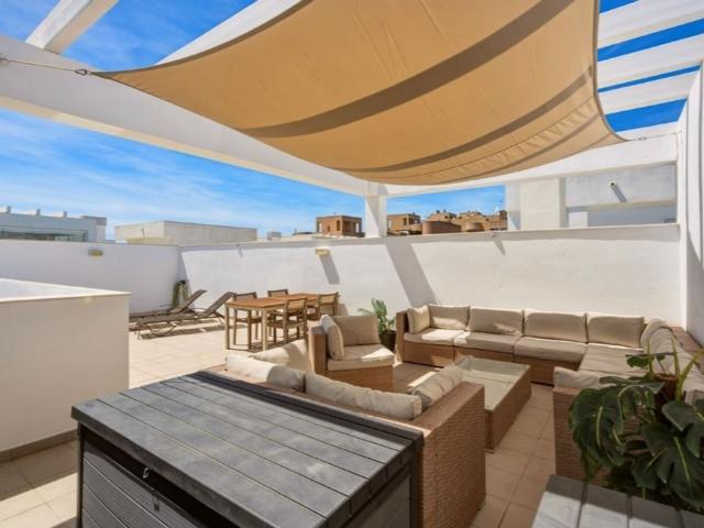 Piso exclusivo de 111 m2 en venta en Centro, Estepona, Andalucía