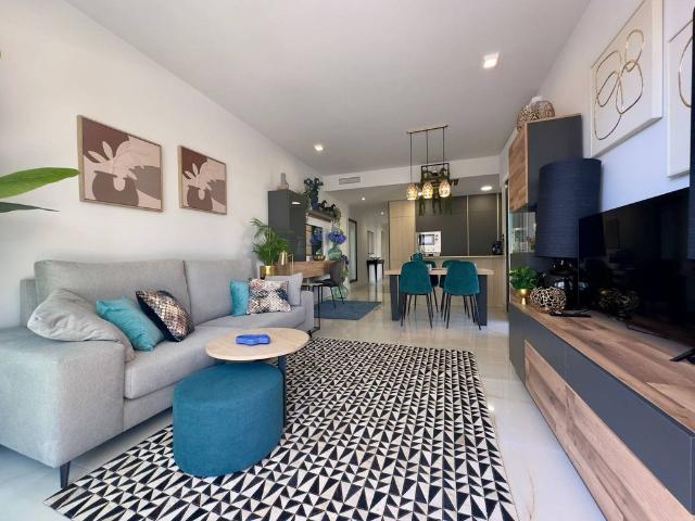 Piso exclusivo de 111 m2 en venta en Playas de Orihuela, Comunidad Valenciana