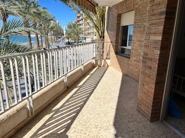 Piso exclusivo de 118 m2 en venta en Torrevieja, España