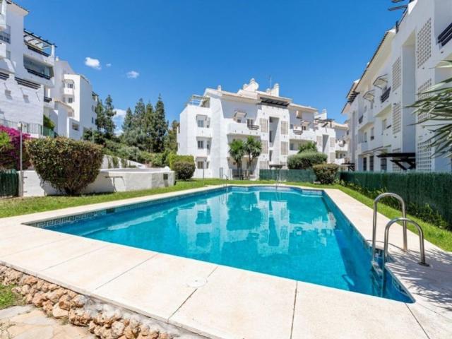 Piso exclusivo de 118 m2 en venta en Zona Centro Comercial Torrequebrada, Benalmádena, Málaga, Andalucía