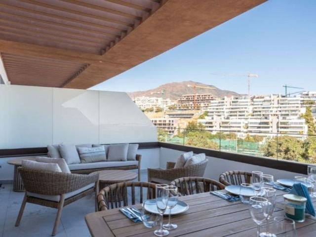 Piso exclusivo de 120 m2 en venta en Atalaya Isdabe, Estepona, Málaga, Andalucía