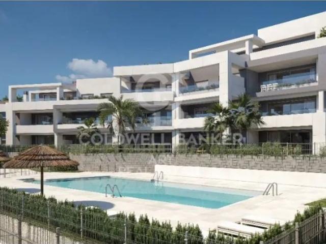 Piso de alto standing de 140 m2 en venta en Estepona, España