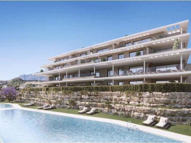 Piso exclusivo de 123 m2 en venta en La Concha Resina Golf, Estepona, Málaga, Andalucía