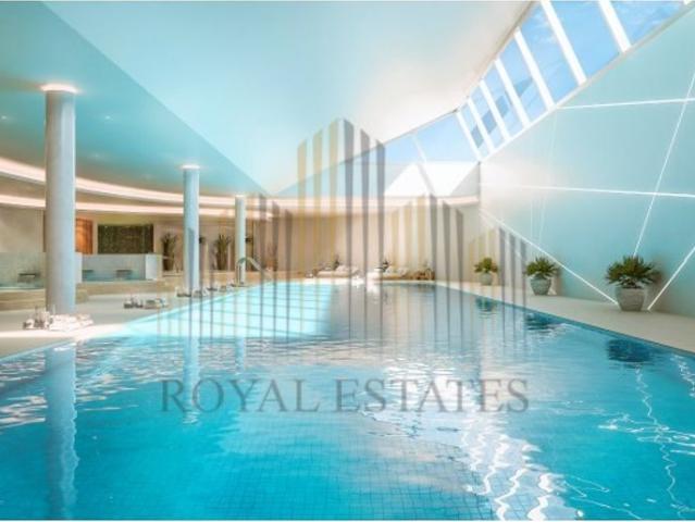 Piso de alto standing de 138 m2 en venta en Centro, Estepona, Andalucía