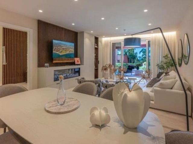 Piso exclusivo de 142 m2 en venta en Estepona, Andalucía