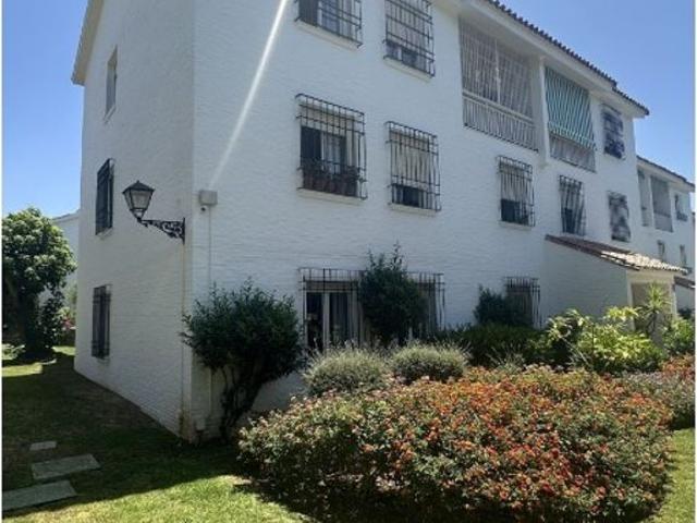Piso exclusivo de 150 m2 en venta en Lomas de Marbella Club, Marbella, Málaga, Andalucía