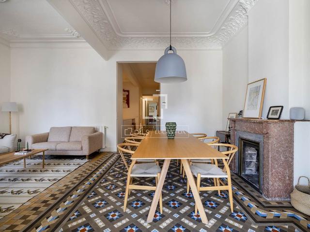 Piso de lujo de 153 m2 en alquiler en Barcelona, Cataluña