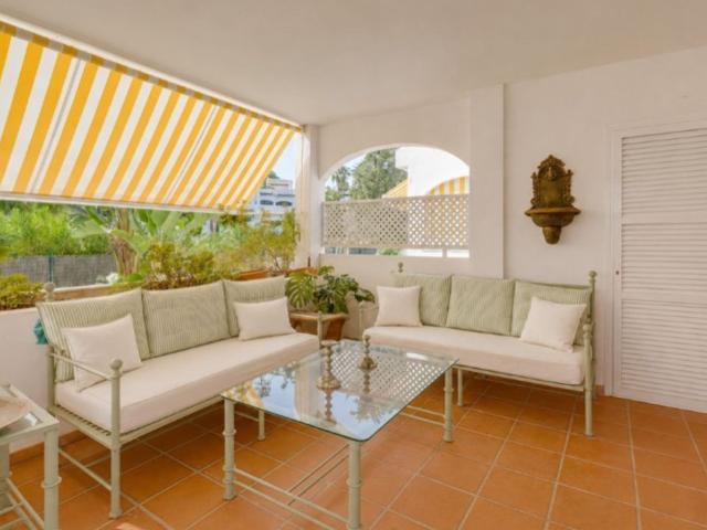 Piso exclusivo de 155 m2 en venta en Elviria, Marbella, Málaga, Andalucía