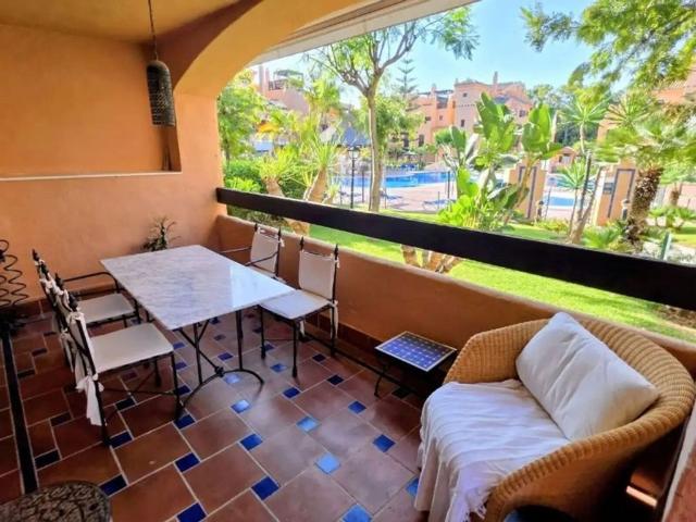 Piso exclusivo de 159 m2 en venta en Atalaya Isdabe, Estepona, Málaga, Andalucía