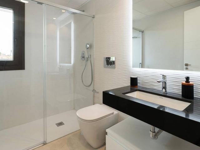 Piso exclusivo de 184 m2 en venta en Estepona, Andalucía