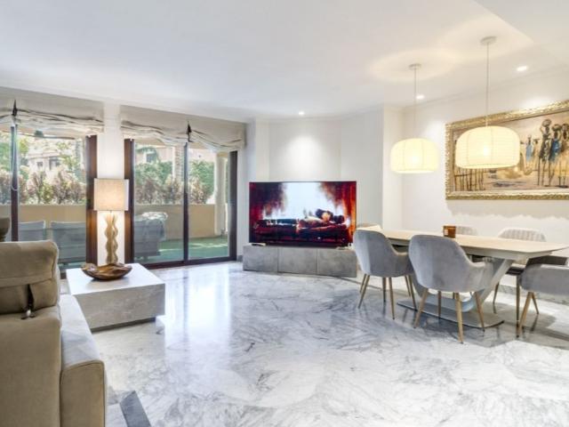 Piso exclusivo de 210 m2 en venta en Los Monteros, Marbella, Málaga, Andalucía