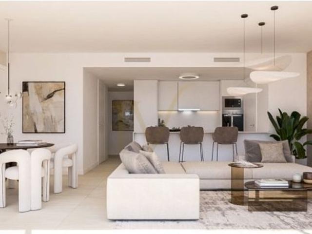 Piso exclusivo de 240 m2 en venta en Estepona, Andalucía