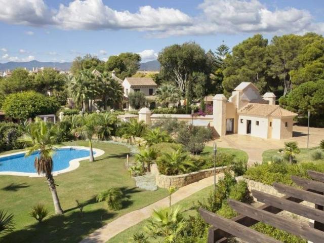 Piso exclusivo de 248 m2 en venta en Puerto Banús, España