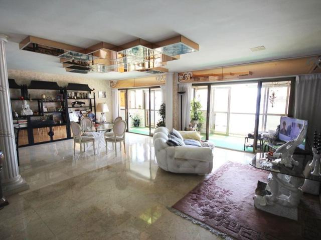 Piso exclusivo de 268 m2 en venta en Benidorm, España