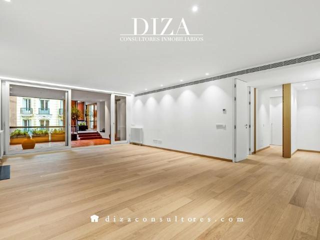 Piso exclusivo de 310 m2 en venta en Madrid, España