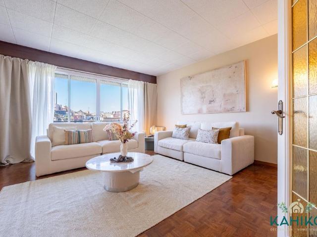Piso exclusivo de 347 m2 en venta en Barcelona, España