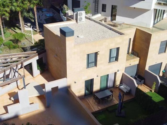 Piso de alto standing de 142 m2 en venta en Villajoyosa, España