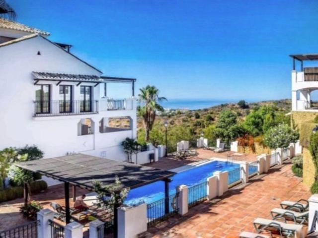 Piso exclusivo en venta en Alto de los Monteros, Marbella, Málaga, Andalucía