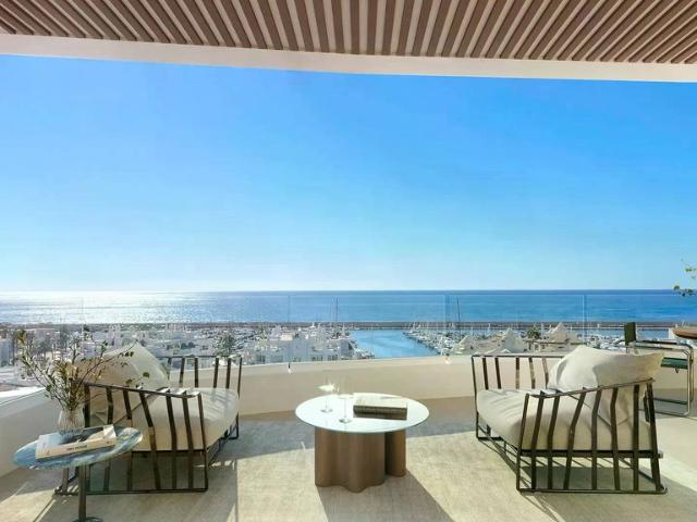 Piso exclusivo en venta en Benalmádena, España