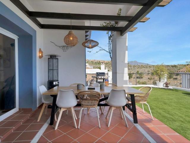 Piso exclusivo en venta en El Paraíso, Andalucía