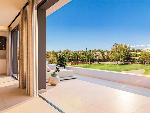 Piso exclusivo en venta en Estepona, España