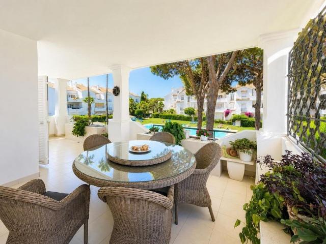 Piso exclusivo en venta en Estepona, Andalucía