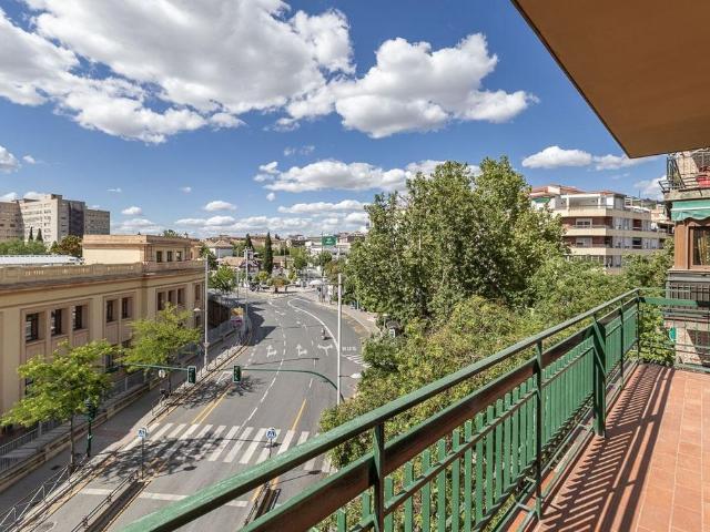 Piso exclusivo en venta en Granada, España