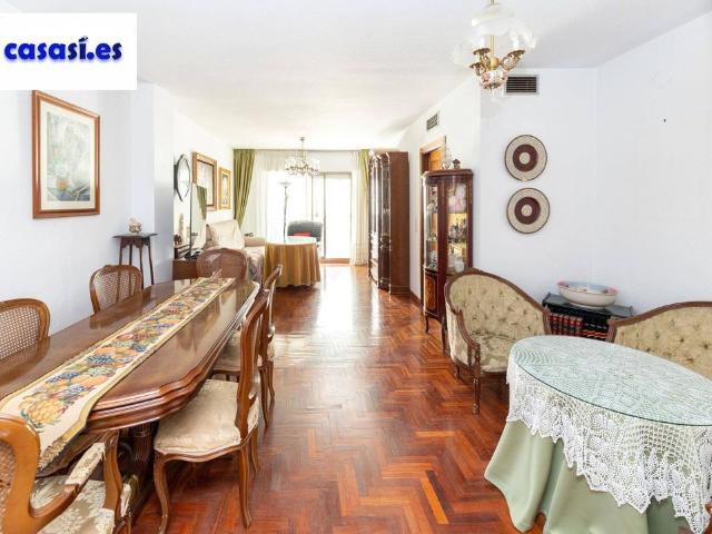 Piso exclusivo en venta en Granada, España