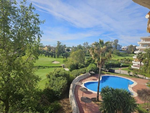 Piso exclusivo en venta en Guadalmina Alta, Marbella, Málaga, Andalucía